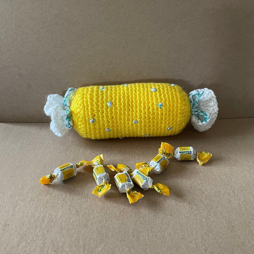Crochet stuffed candy toy